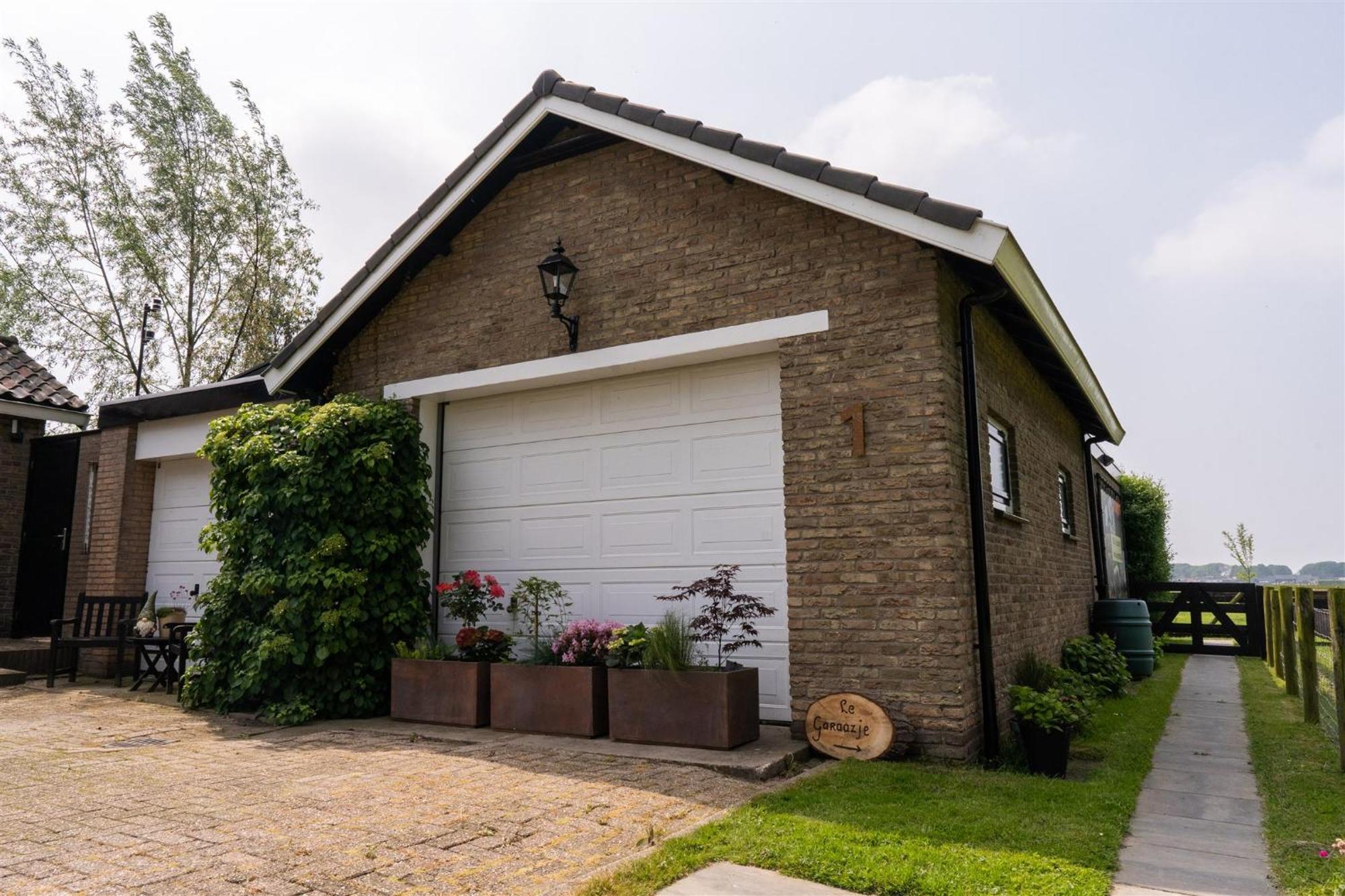 Vakantiewoning Le Garaazje 'S-Gravendeel Dış mekan fotoğraf